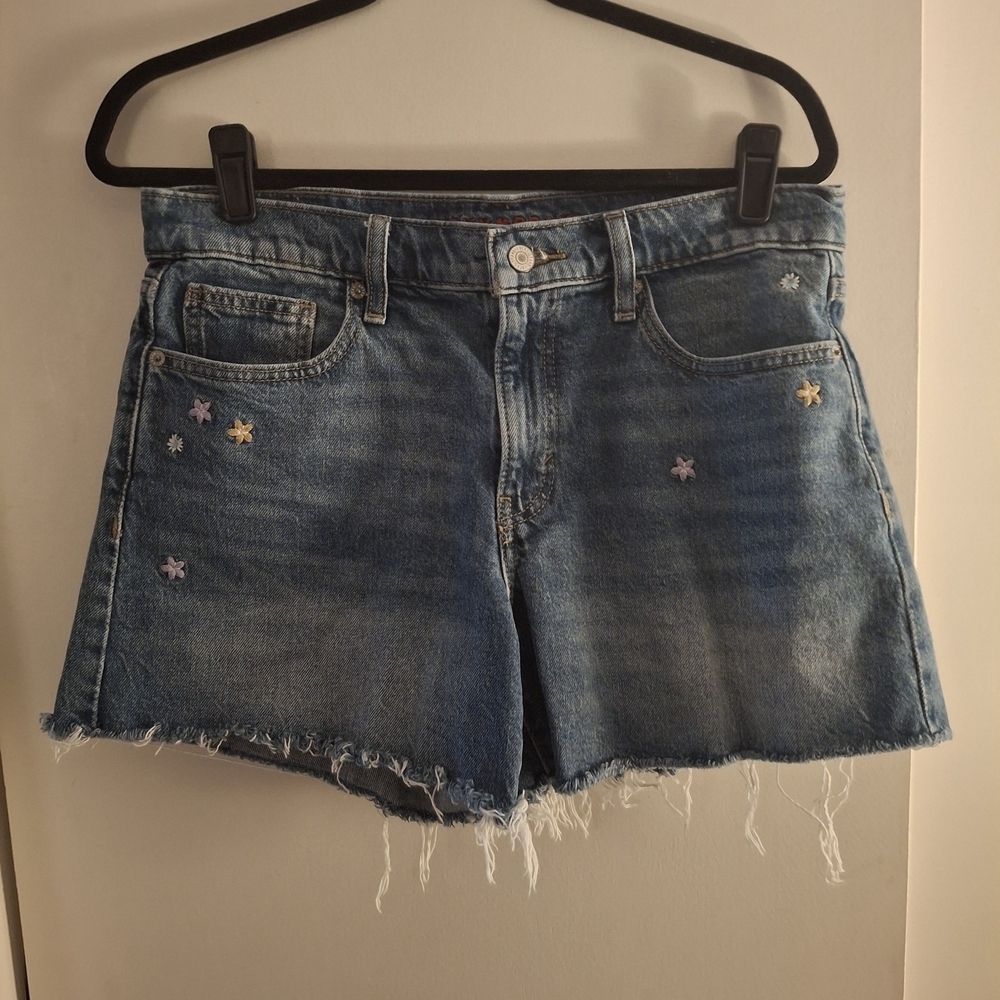 Lucky Brand 90s Midi Blue Jean Shorts with Embroidery